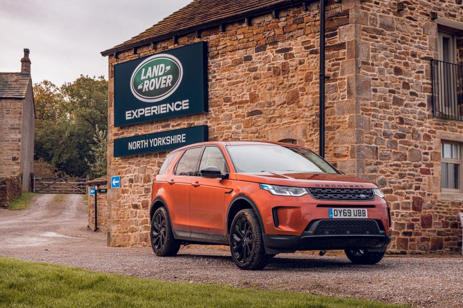  Land Rover Discovery Sport D180 SE (L550) 2019 года  (UK) (фото 1 из 40)